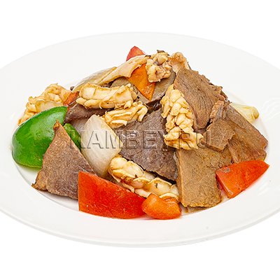Говядина с кальмаром и помидорами