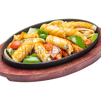 Кальмар на чугуне жаренный с овощами